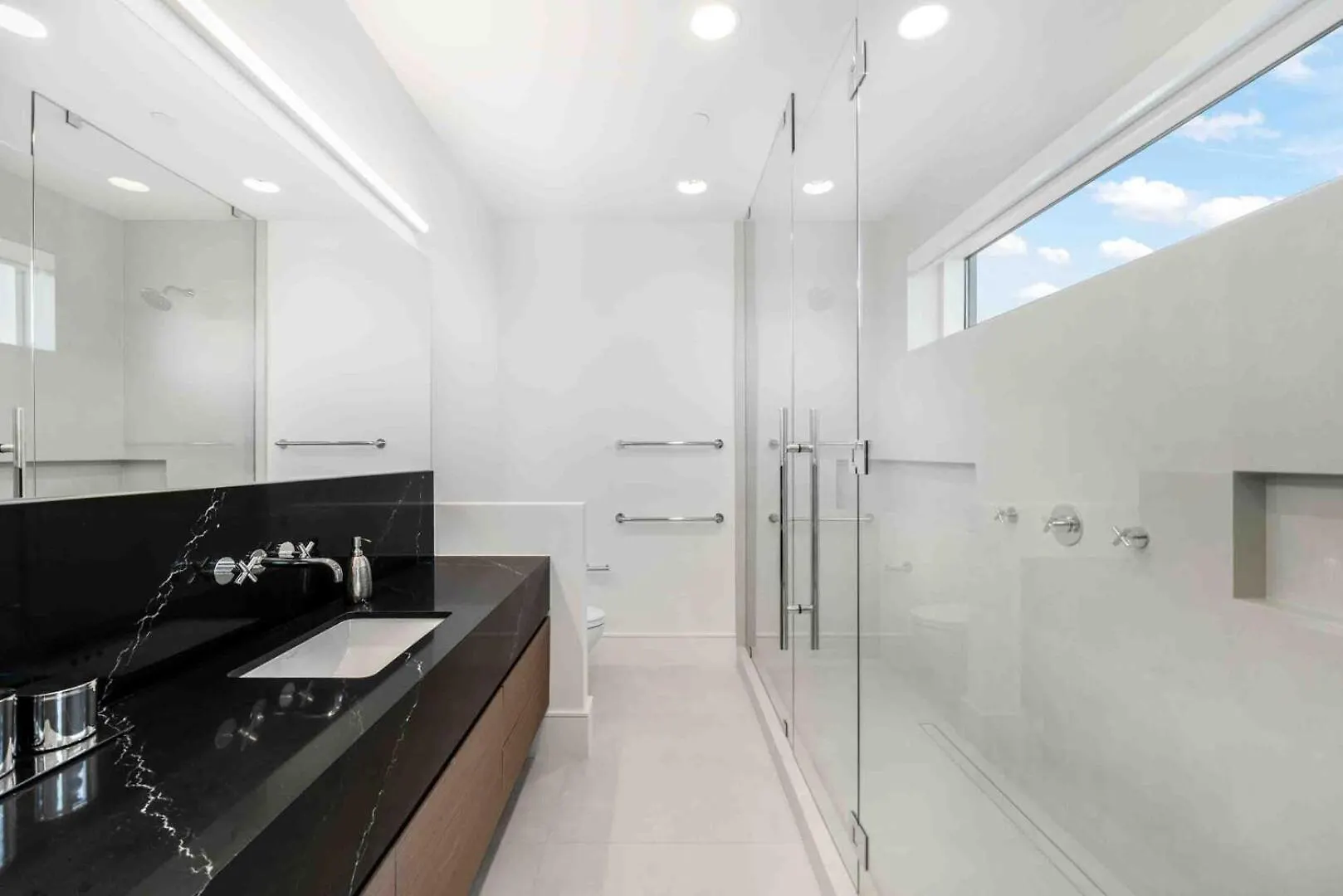 Apartment Aqua Second Floor Residence George Town Cayman Islands