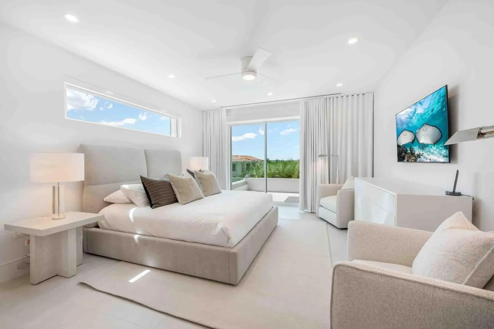 Aqua Second Floor Residence George Town Apartment