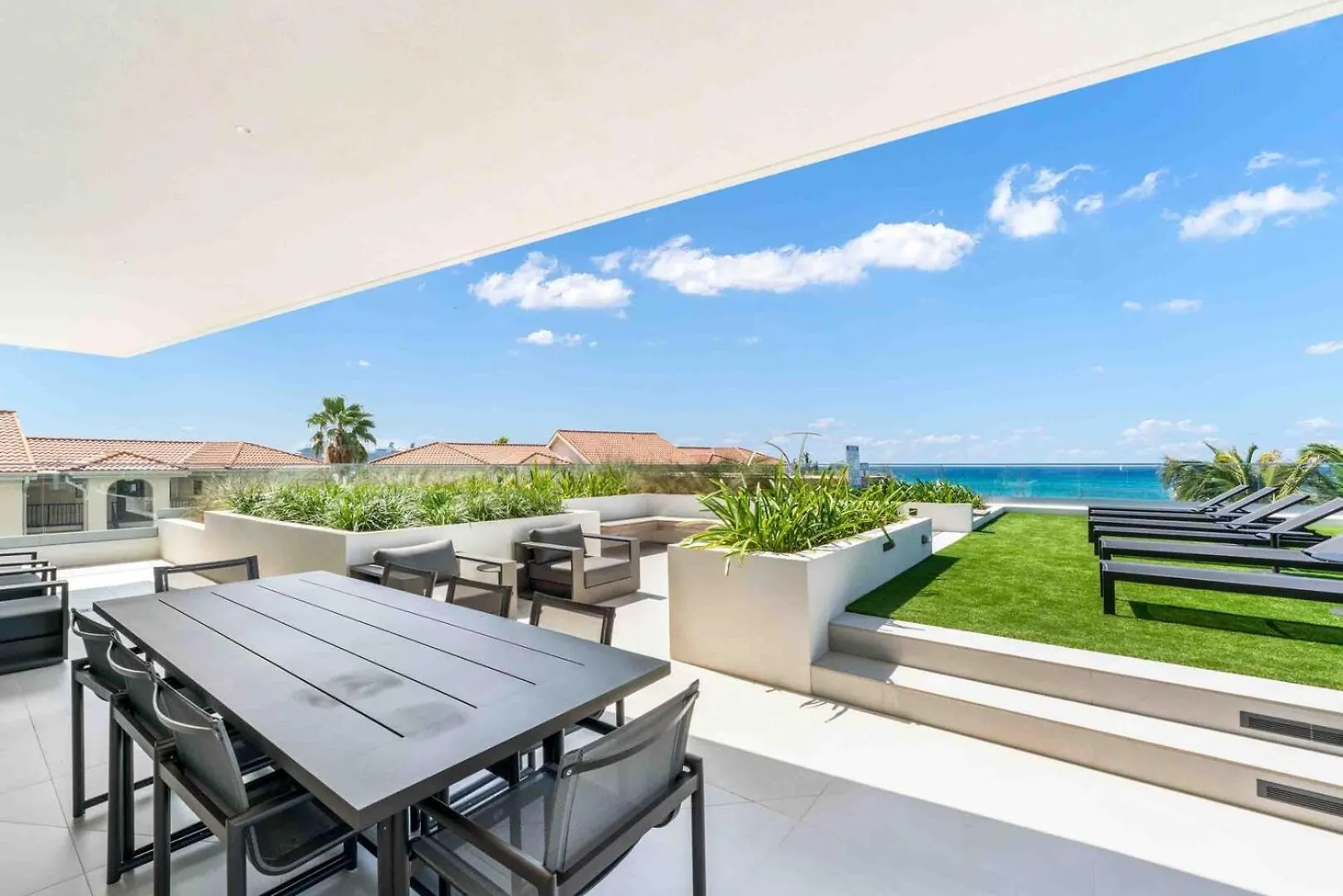 Aqua #2 - Take Ten Off This Chic Oceanfront Escape With Designer Interiors George Town