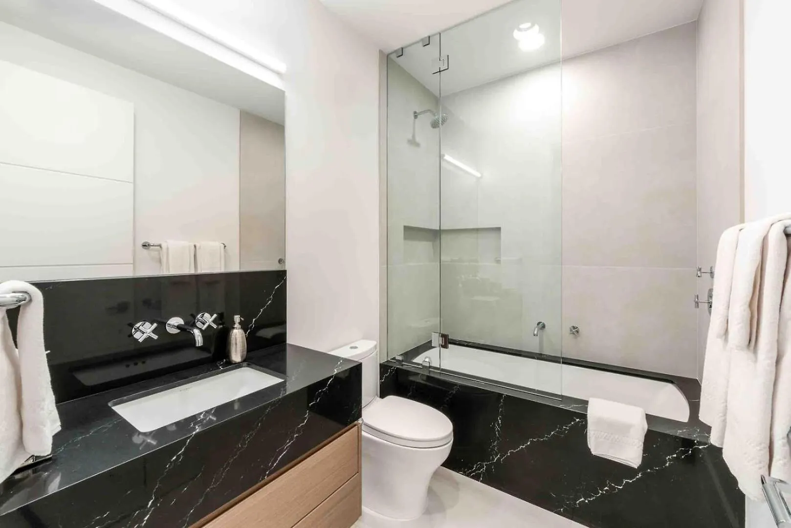 Aqua Second Floor Residence George Town Cayman Islands