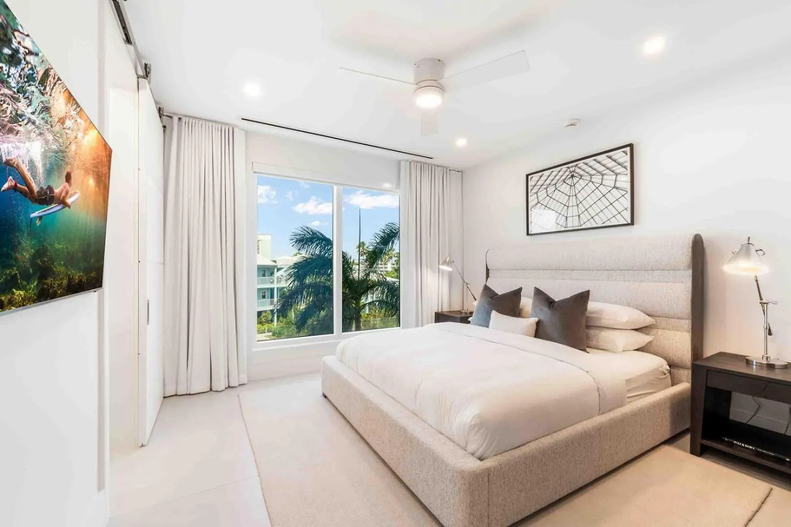 Aqua Second Floor Residence George Town Apartment
