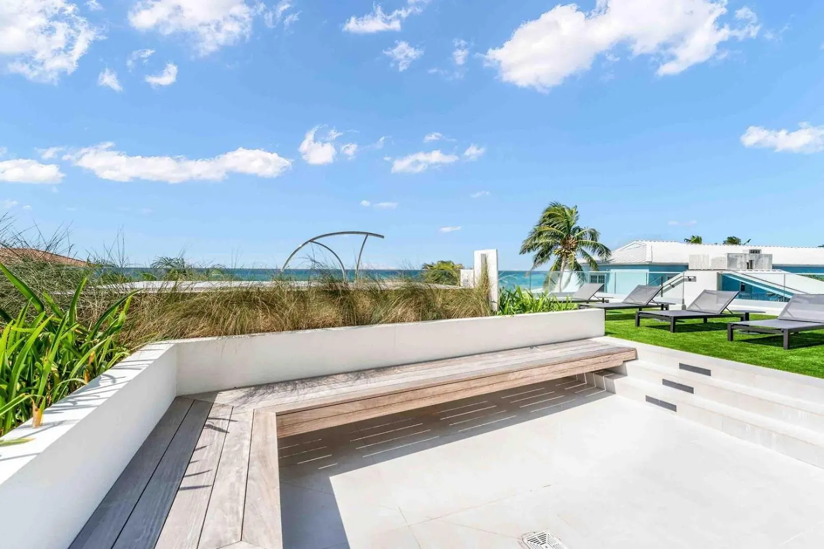 Aqua Second Floor Residence George Town