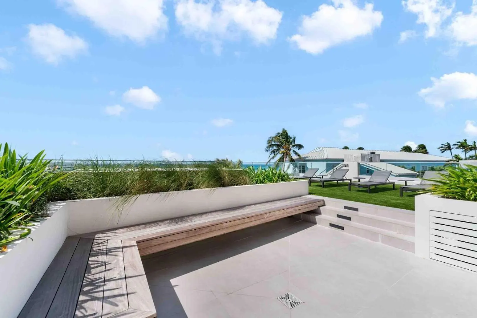 Aqua Second Floor Residence George Town